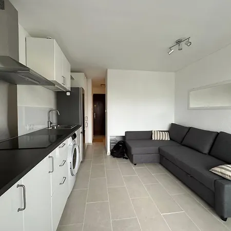 Apartment Centre Port *
